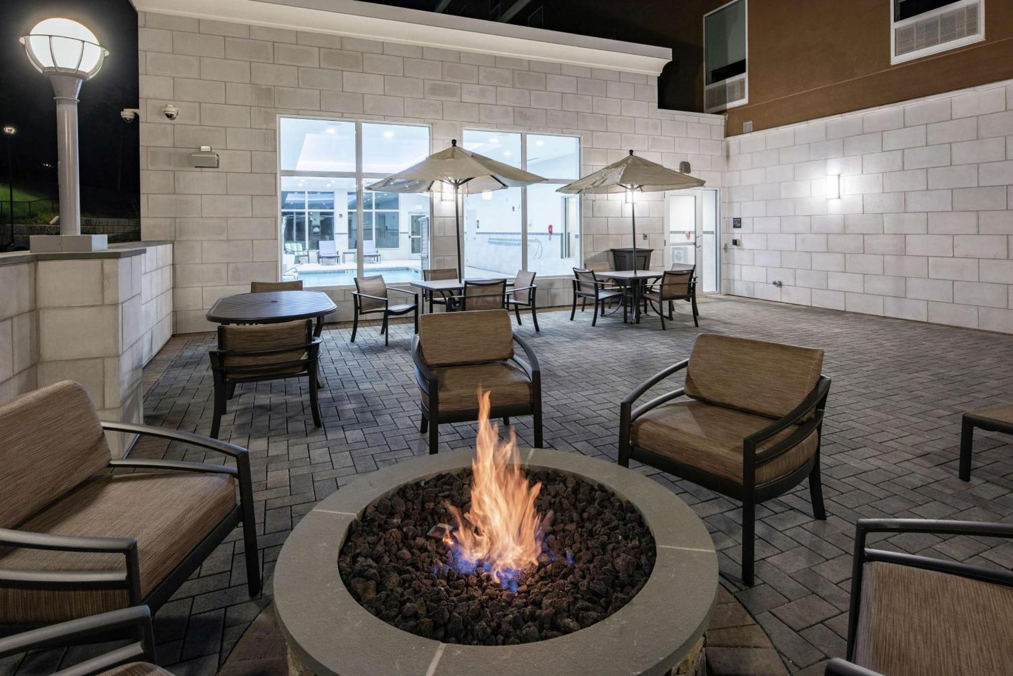 Hampton Inn & Suites Rocky Hill - Hartford South Dış mekan fotoğraf